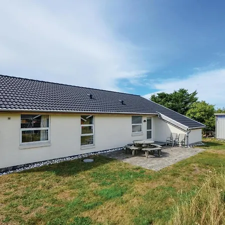 Prázdninový dům Five-bedroom In